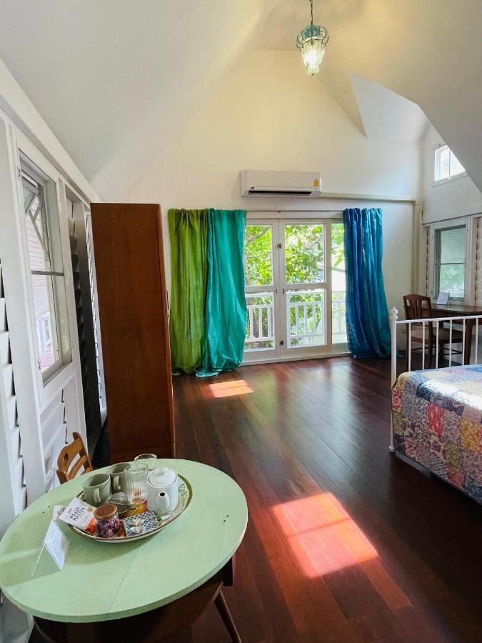 The Backyard 28 Villa Bangkok Bagian luar foto